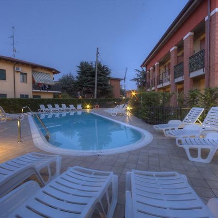 Apartamento Holidays alle rose Peschiera del Garda Exterior foto